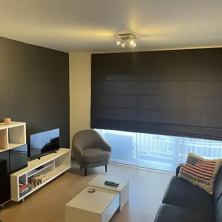 Louisa2 Apartamento *